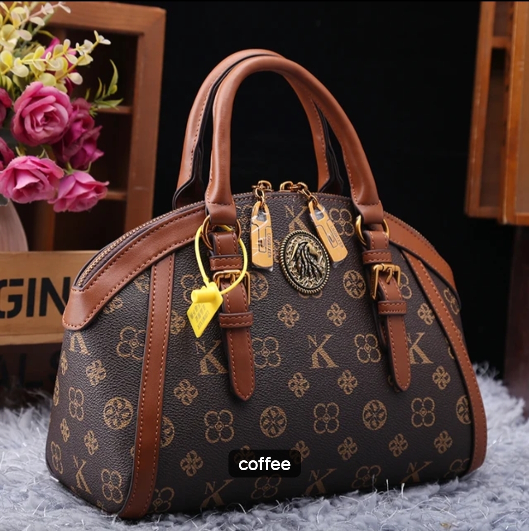 Medium bag in Coffee monogram